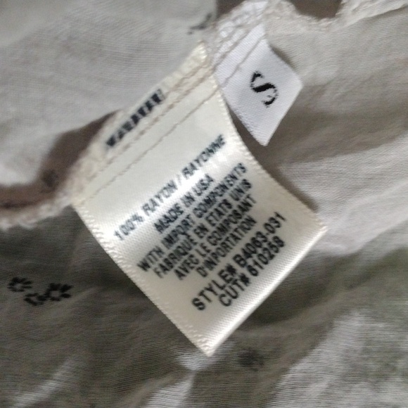 Revolve Bella Dahl Cream Fitted Long Sleeve Blouse - Picture 4 of 6